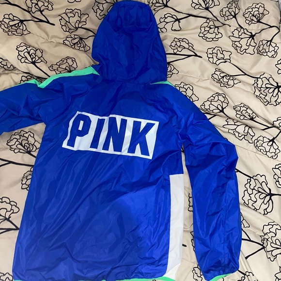 Pink by Victoria Secret rain jacket 💙🌧 - Picture 2 of 4